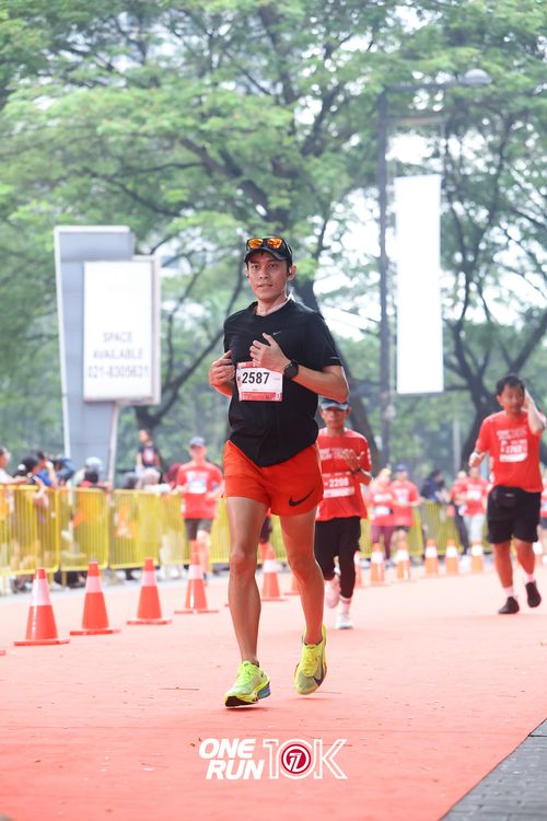Race photo from ONE RUN 10K 2025