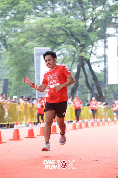 Race photo from ONE RUN 10K 2025