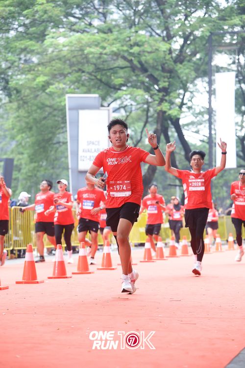 Race photo from ONE RUN 10K 2025