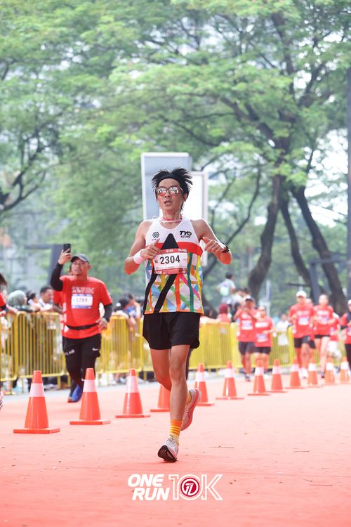Race photo from ONE RUN 10K 2025