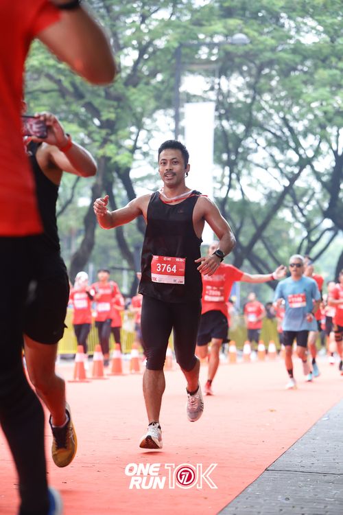 Race photo from ONE RUN 10K 2025