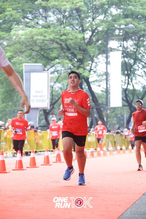 Race photo from ONE RUN 10K 2025