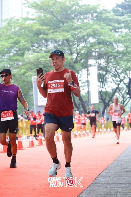 Race photo from ONE RUN 10K 2025