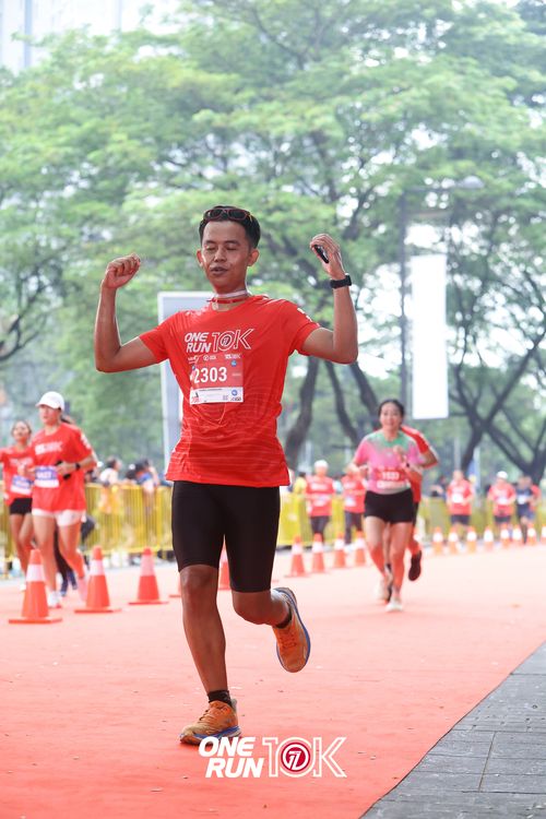 Race photo from ONE RUN 10K 2025