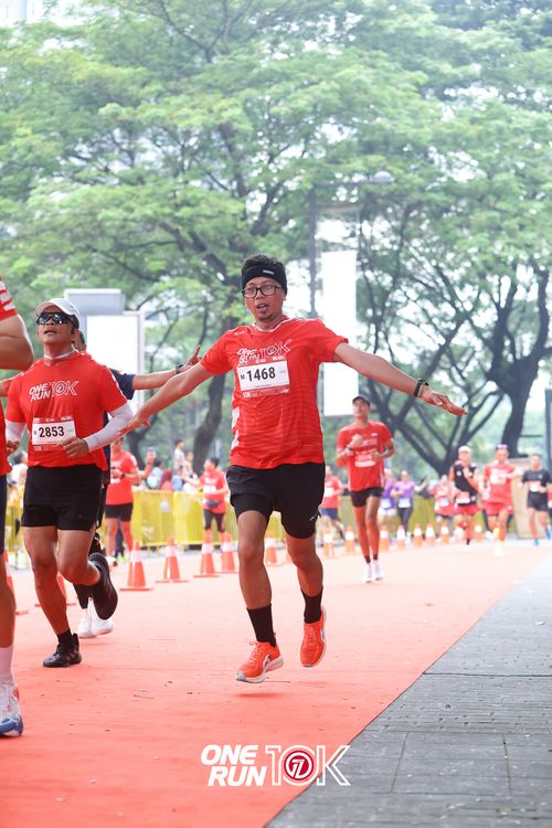 Race photo from ONE RUN 10K 2025