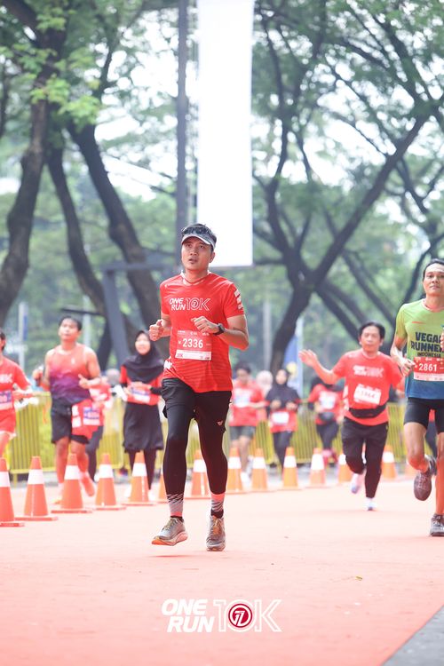 Race photo from ONE RUN 10K 2025