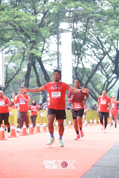 Race photo from ONE RUN 10K 2025