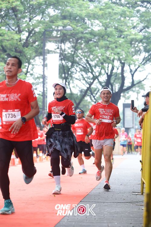 Race photo from ONE RUN 10K 2025