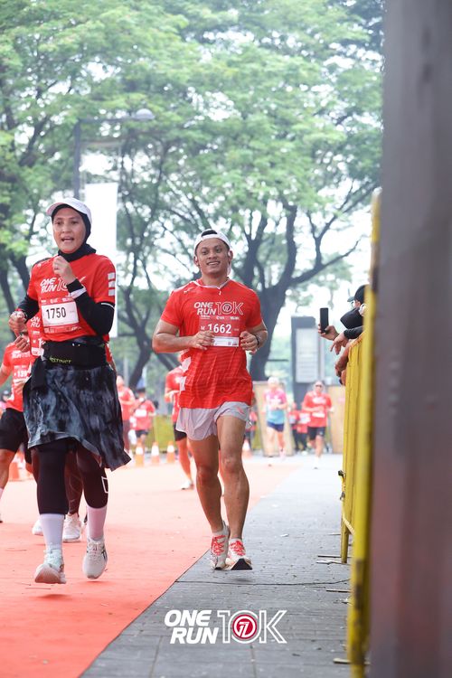 Race photo from ONE RUN 10K 2025