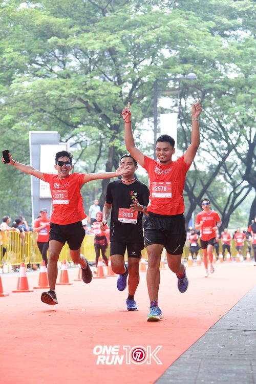 Race photo from ONE RUN 10K 2025