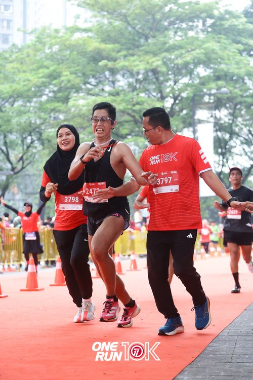 Race photo from ONE RUN 10K 2025