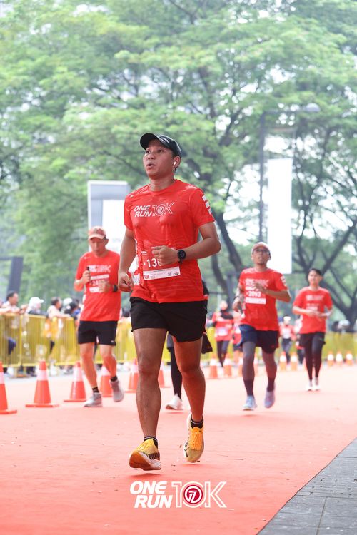Race photo from ONE RUN 10K 2025