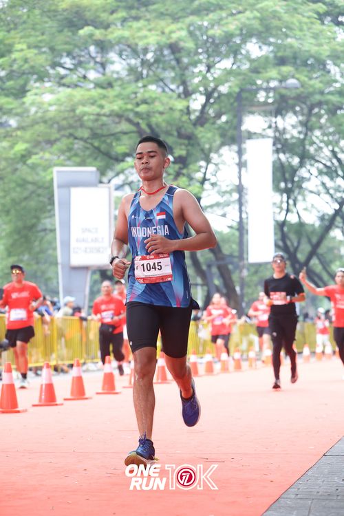 Race photo from ONE RUN 10K 2025