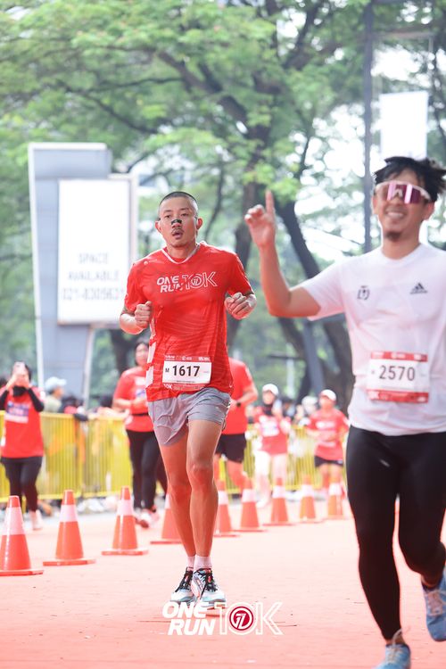 Race photo from ONE RUN 10K 2025