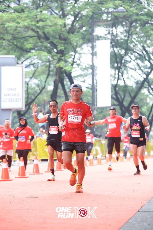 Race photo from ONE RUN 10K 2025