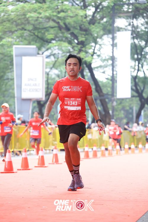 Race photo from ONE RUN 10K 2025