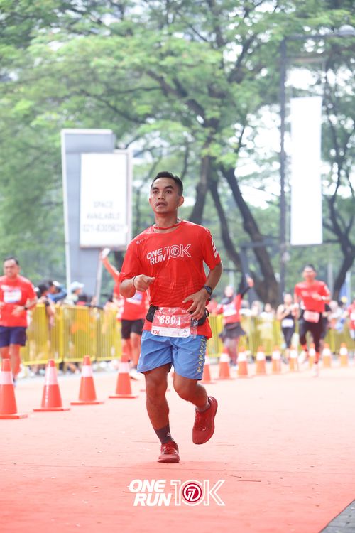 Race photo from ONE RUN 10K 2025
