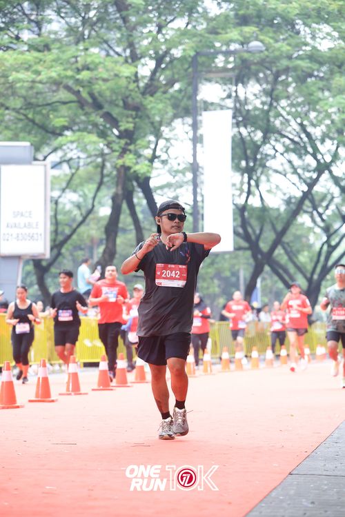 Race photo from ONE RUN 10K 2025