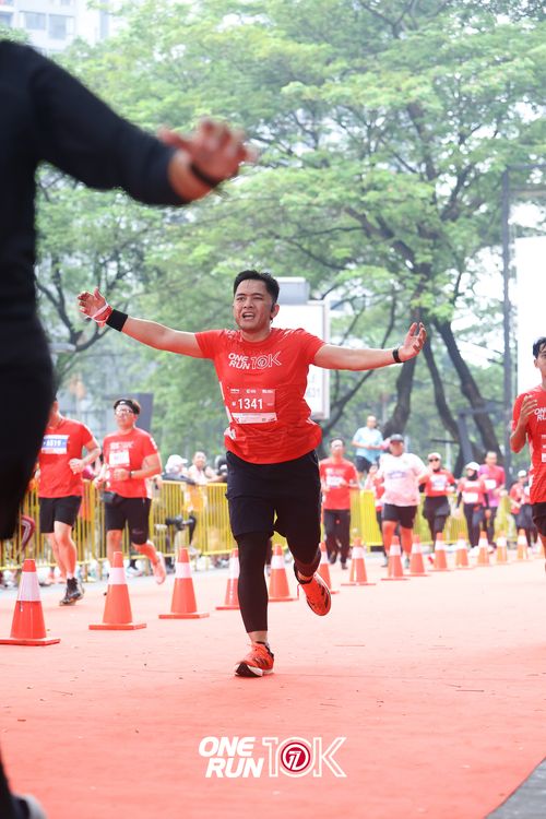 Race photo from ONE RUN 10K 2025