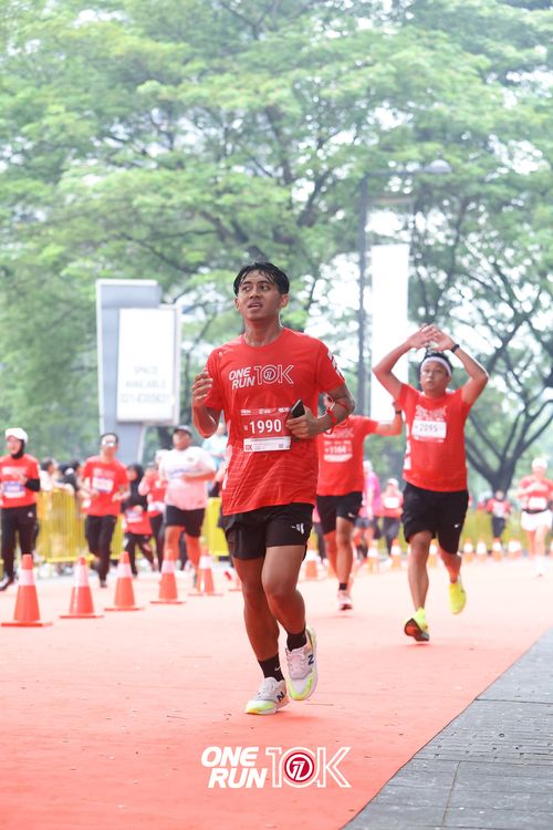 Race photo from ONE RUN 10K 2025