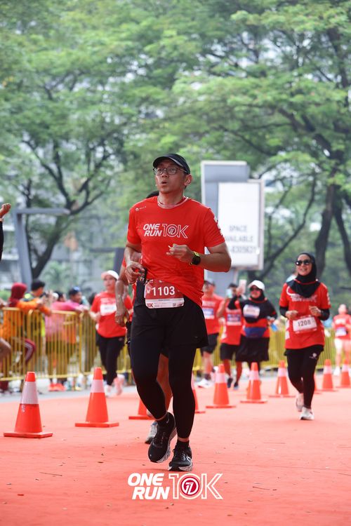 Race photo from ONE RUN 10K 2025