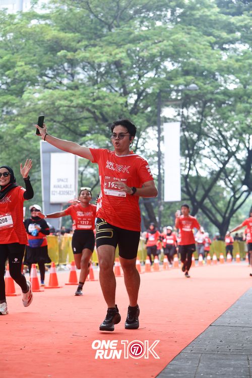 Race photo from ONE RUN 10K 2025