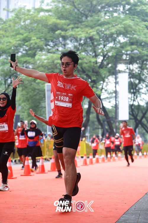 Race photo from ONE RUN 10K 2025
