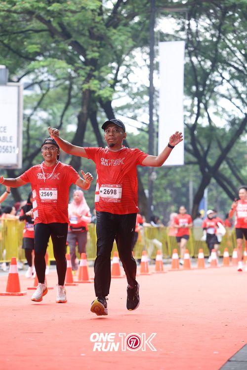Race photo from ONE RUN 10K 2025
