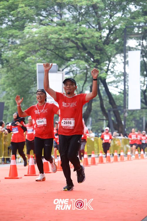 Race photo from ONE RUN 10K 2025