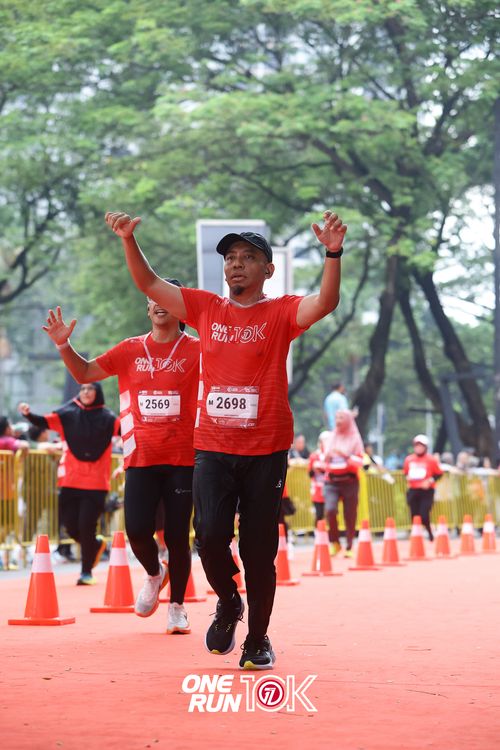 Race photo from ONE RUN 10K 2025