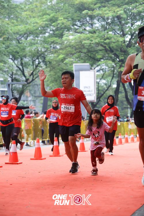 Race photo from ONE RUN 10K 2025