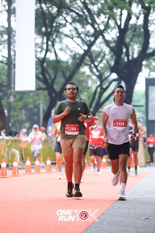 Race photo from ONE RUN 10K 2025