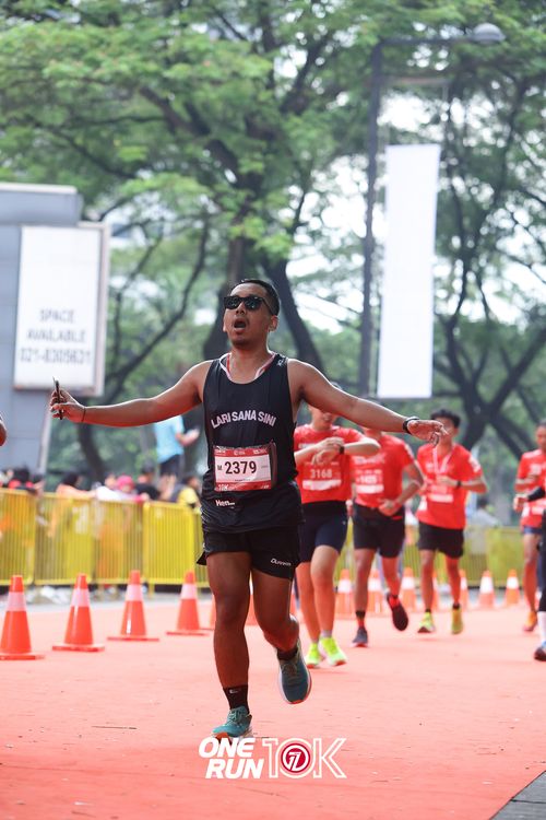 Race photo from ONE RUN 10K 2025