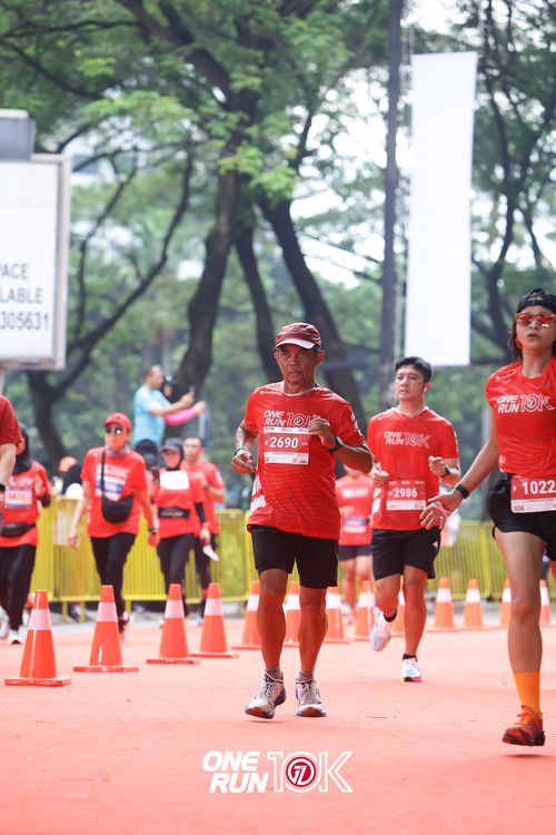 Race photo from ONE RUN 10K 2025