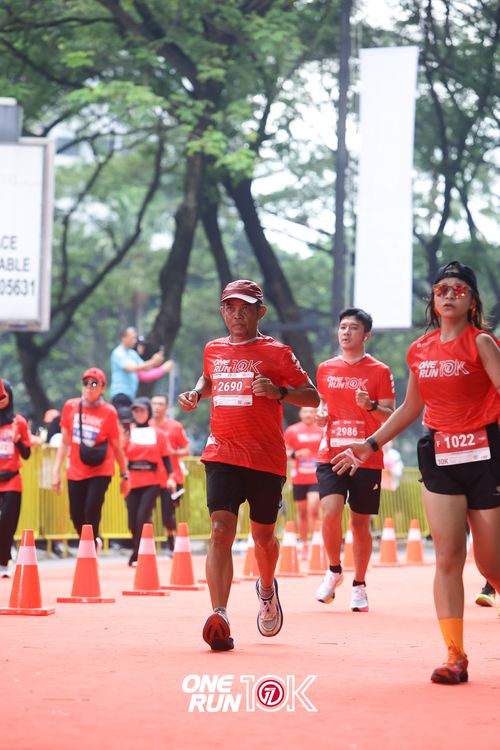 Race photo from ONE RUN 10K 2025