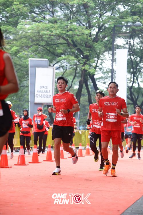Race photo from ONE RUN 10K 2025