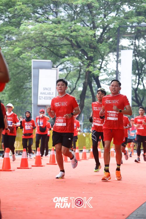 Race photo from ONE RUN 10K 2025