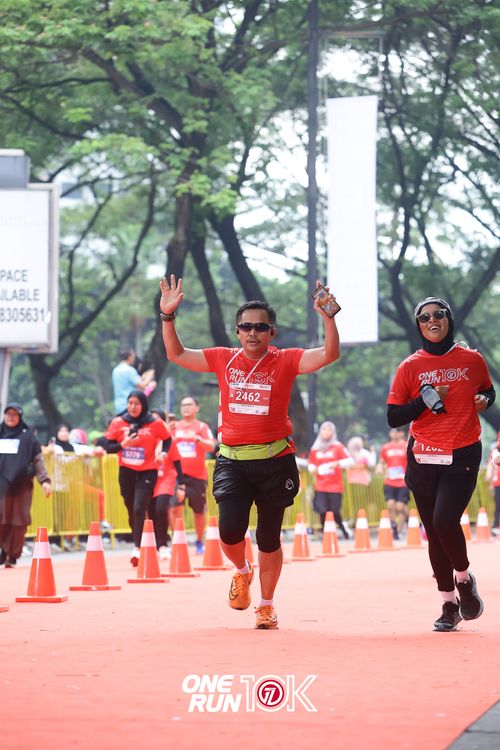 Race photo from ONE RUN 10K 2025