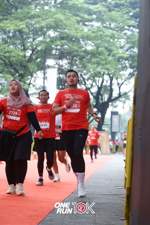 Race photo from ONE RUN 10K 2025