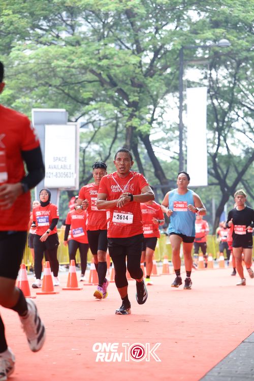 Race photo from ONE RUN 10K 2025