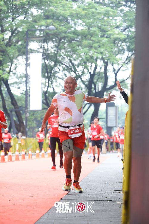 Race photo from ONE RUN 10K 2025