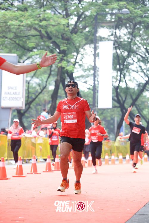 Race photo from ONE RUN 10K 2025