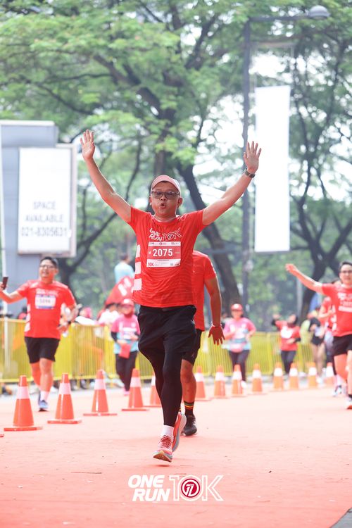 Race photo from ONE RUN 10K 2025