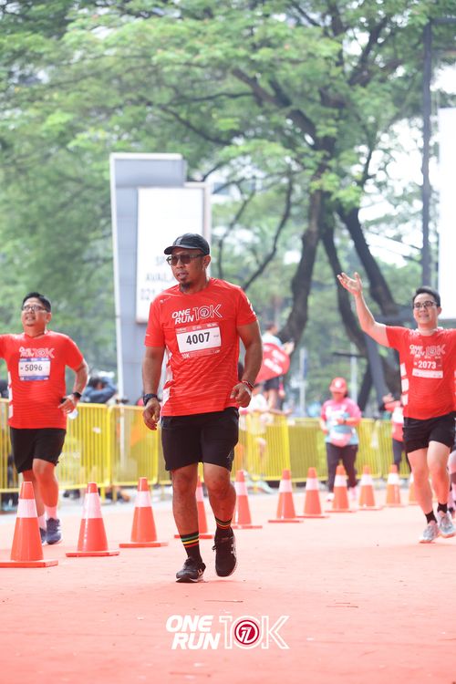 Race photo from ONE RUN 10K 2025