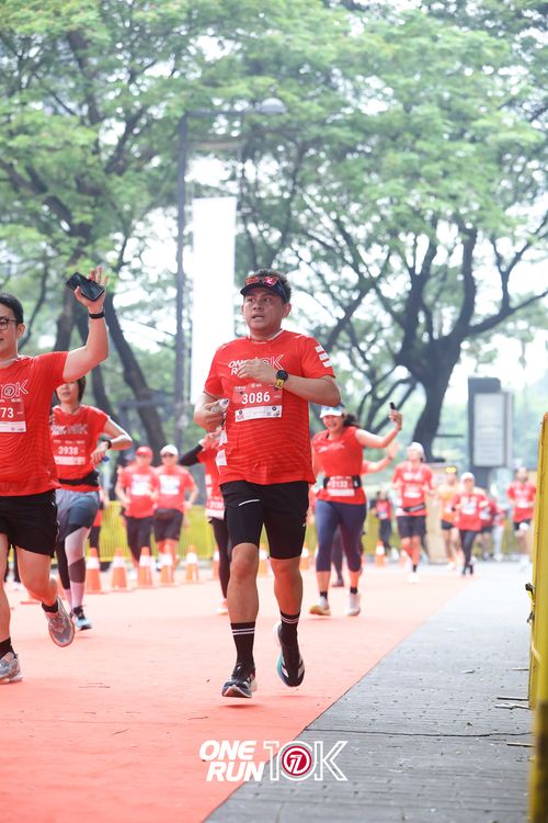 Race photo from ONE RUN 10K 2025