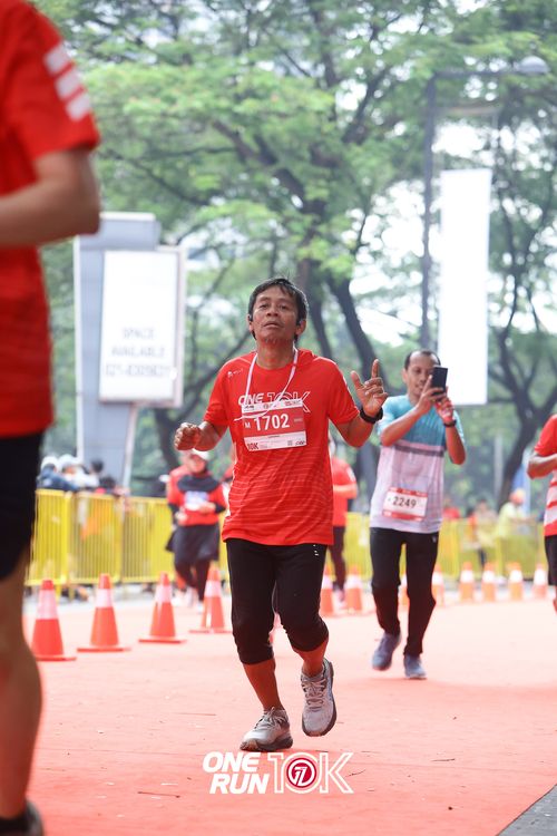 Race photo from ONE RUN 10K 2025