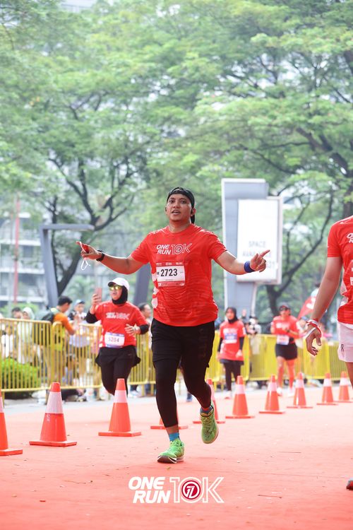 Race photo from ONE RUN 10K 2025