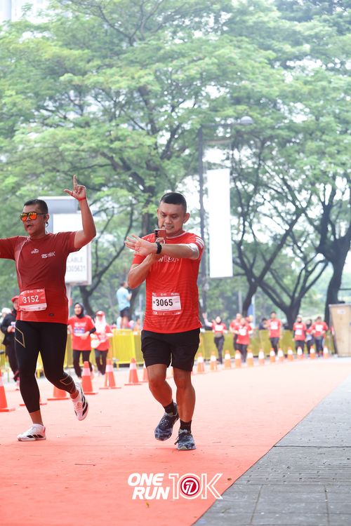Race photo from ONE RUN 10K 2025