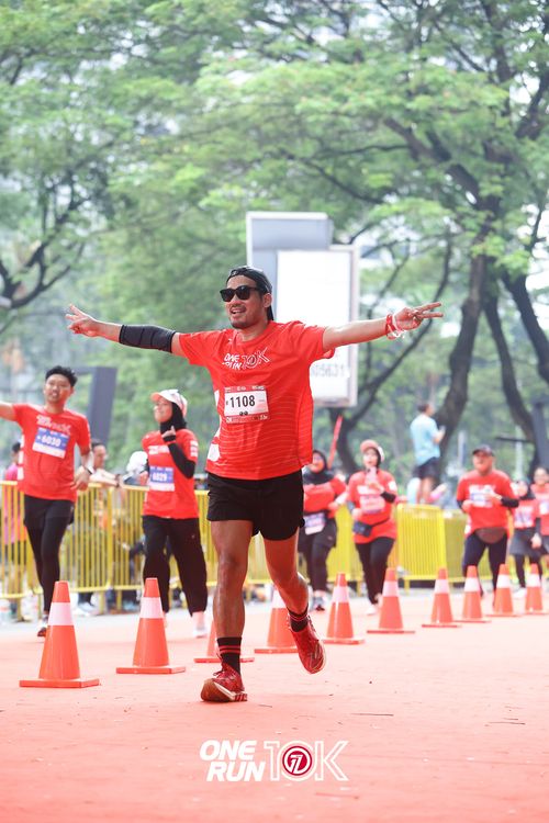 Race photo from ONE RUN 10K 2025