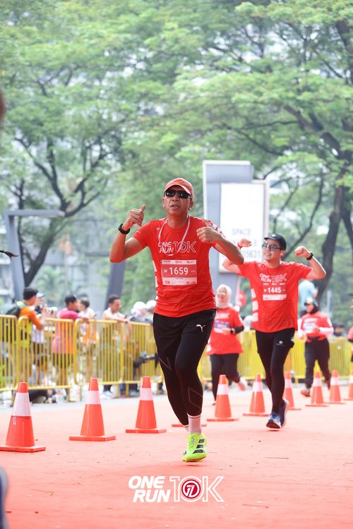 Race photo from ONE RUN 10K 2025